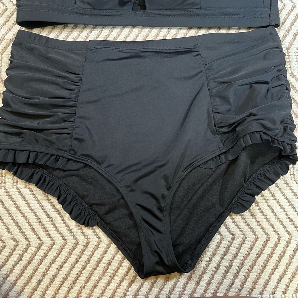 Torrid Plus Size 2X Black Halter Top Ruched Bottom Bikini Swim Set - Picture 3 of 12